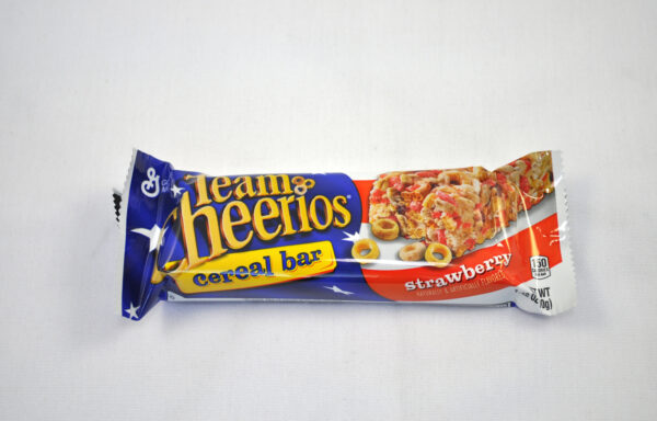 GENERAL MILLS TEAM CHEERIOS CEREAL BAR STRAWBERRY