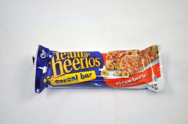 GENERAL MILLS TEAM CHEERIOS CEREAL BAR STRAWBERRY