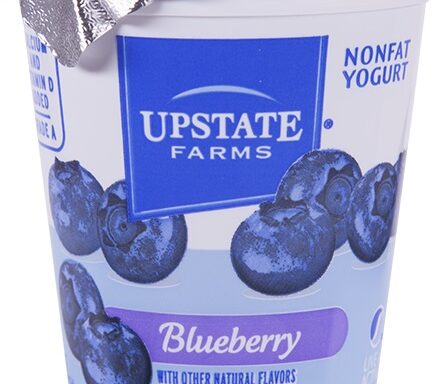 Upstate Farms Nonfat Blueberry Blended Yogurt 8oz