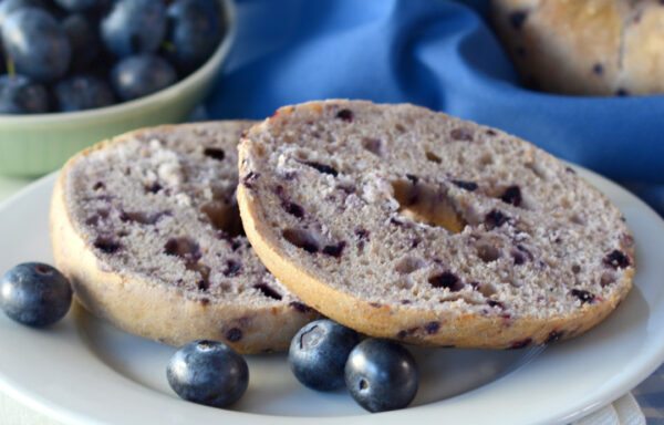 Bagels, Whole Grain, Blueberry, Sliced, Individually Wrapped, 3.75″ x 1.75″