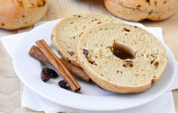 Bagels, Whole Grain, Cinnamon Raisin, Sliced, Individually Wrapped, 3.5″ x 1.4″